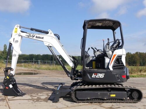 01 bobcat e26dsc00002 2.jpeg