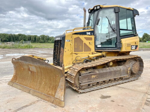 01 caterpillar d4k xl bm5215 01.jpeg