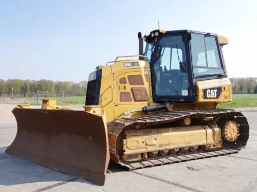 01 caterpillar d5k2 bm3805 05.jpeg