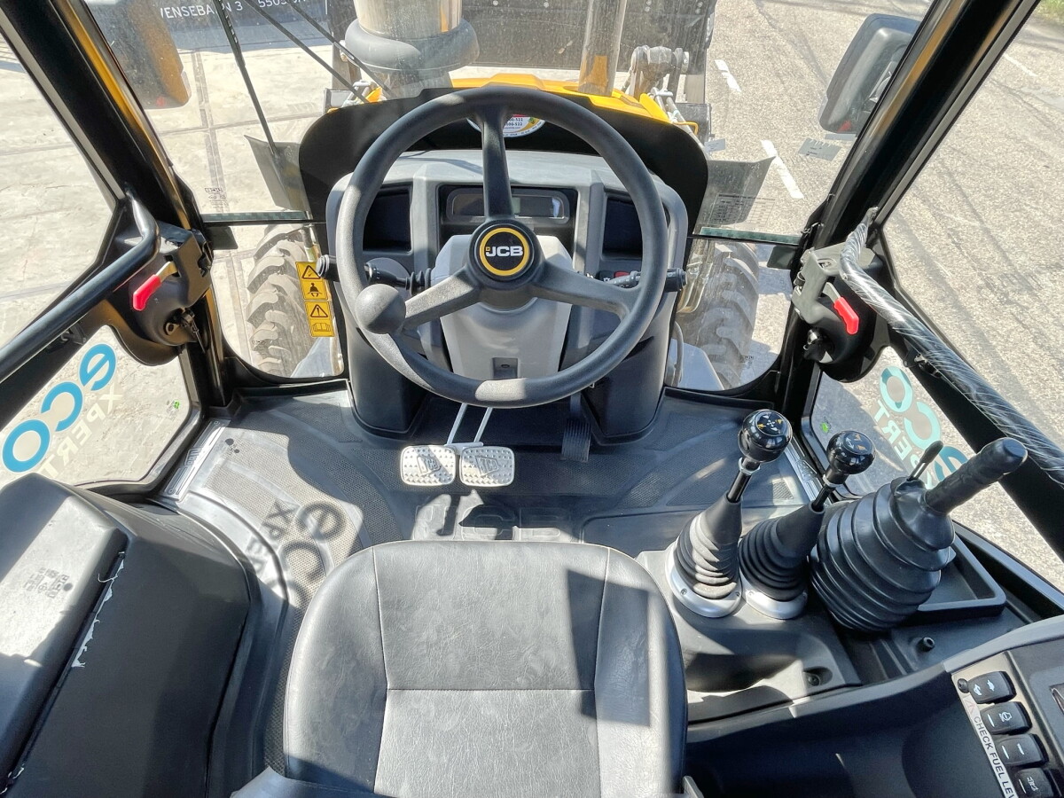 jcb 3dx¬† backhoe loader